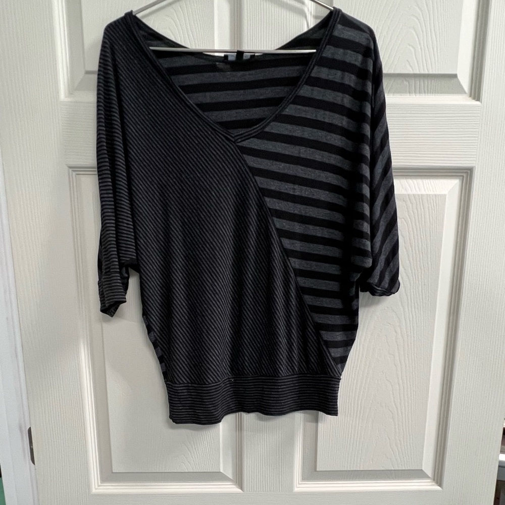 Soprano Black and Gray Striped Top - Size Medium - VGUC